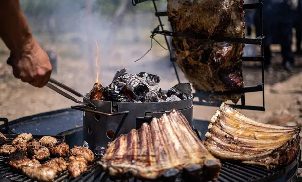 Un asadito bien argentino, el mejor plato en toda Sudamérica Un asadito bien argentino, el mejor plato en toda Sudamérica