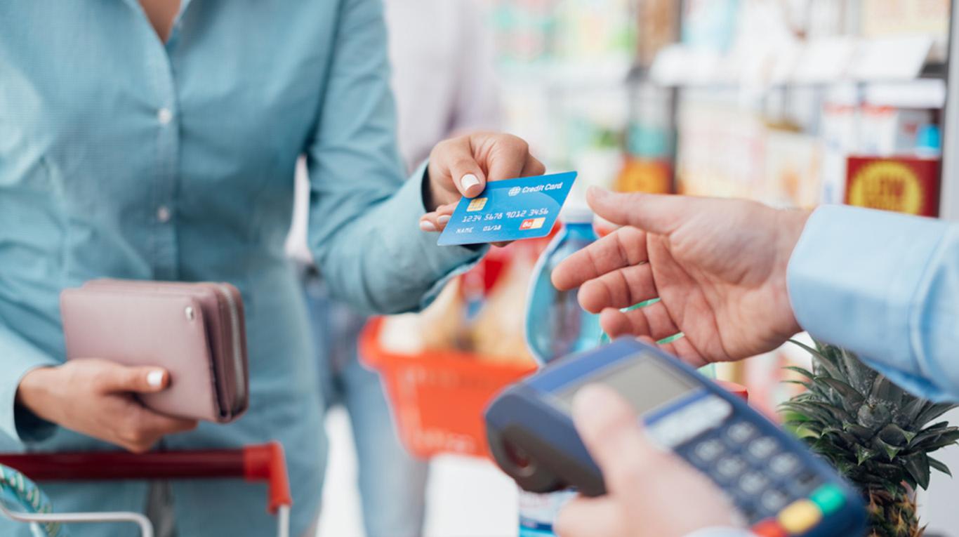 El Gobierno aumenta el límite de compra de las tarjetas de crédito El Gobierno aumenta el límite de compra de las tarjetas de crédito