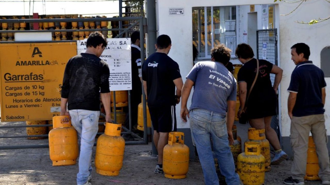 Aumentan 8,54% los precios máximos de las garrafas de gas envasado Aumentan 8,54% los precios máximos de las garrafas de gas envasado