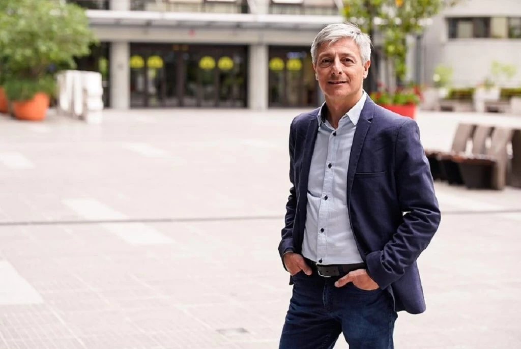 Pasó de servir hamburguesas a ser CEO de una multinacional Pasó de servir hamburguesas a ser CEO de una multinacional