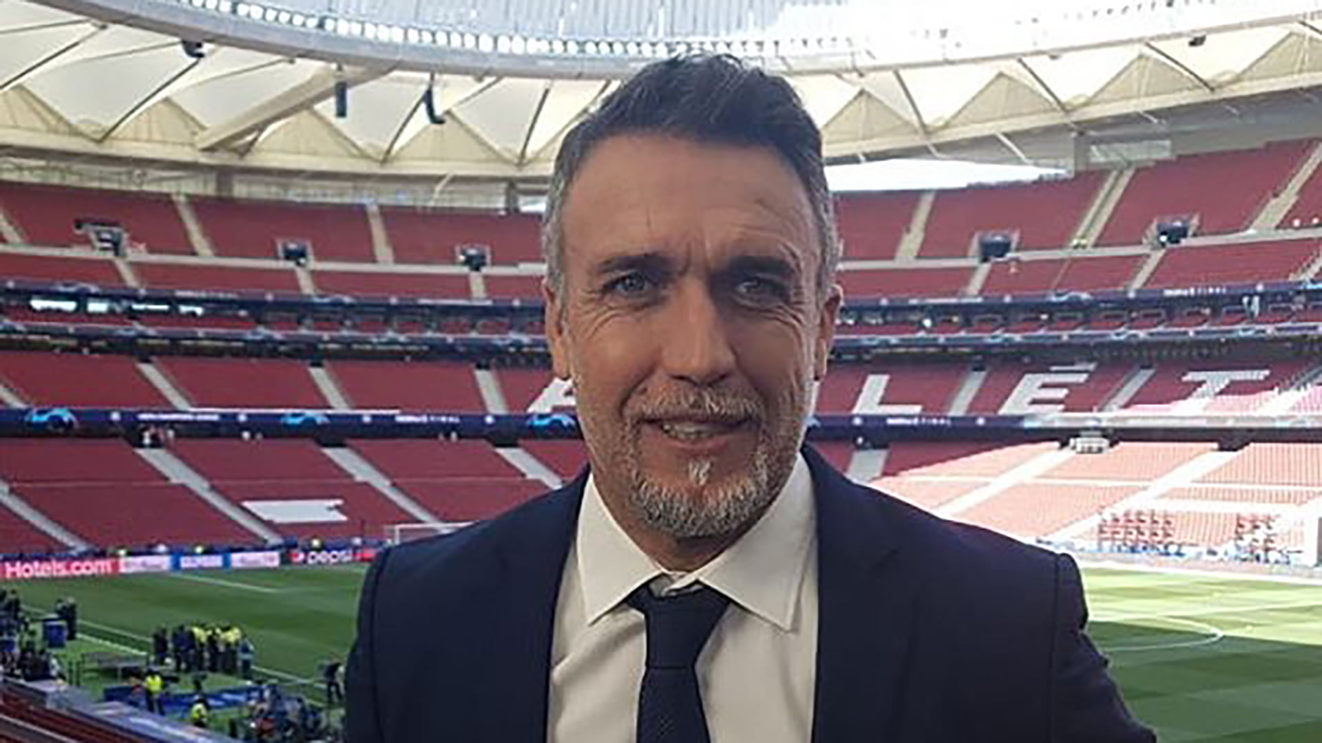 Batistuta se reunió con exjugadores de River y dejó una frase que enloqueció a los hinchas Batistuta se reunió con exjugadores de River y dejó una frase que enloqueció a los hinchas