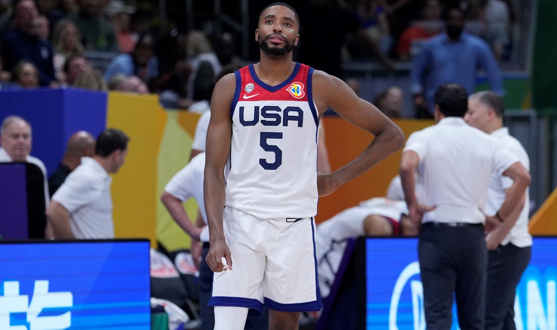 Estados Unidos remonta y avanza a la final del basquetbol masculino olímpico al vencer a Serbia